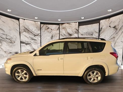 Used 2009 Toyota RAV4 Limited image 3