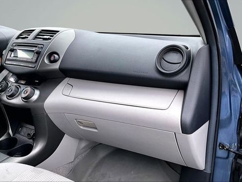 Used 2012 Toyota RAV4 4WD w/ Value Pkg image 25