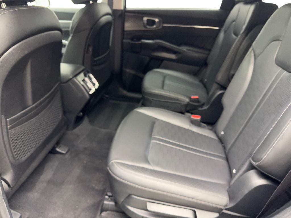 Used 2024 Kia Sorento SX FWD image 34