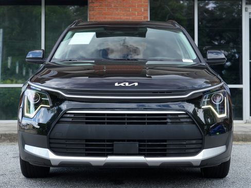 Used 2025 Kia Niro EX FWD image 6