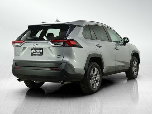 Used 2025 Toyota RAV4 XLE w/ Convenience Package image 5