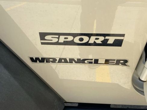 Used 2011 Jeep Wrangler Sport AWD/4WD image 20