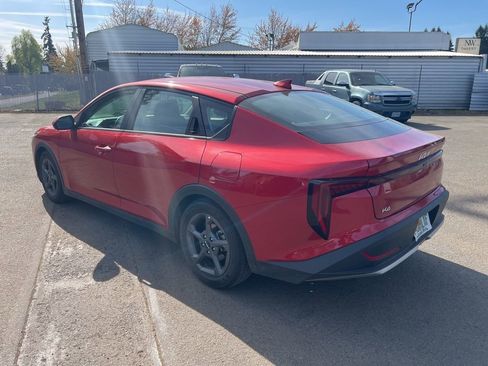 Used 2025 Kia K4 LXS image 5