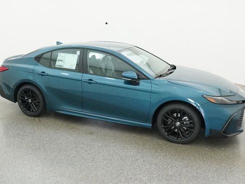 New 2026 Toyota Camry SE image 12