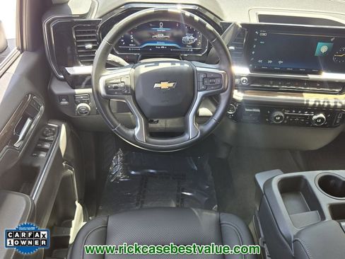 Used 2025 Chevrolet Silverado 2500 LT w/ Convenience Package AWD/4WD image 13