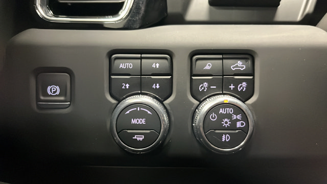 Used 2026 GMC Sierra 1500 Denali w/ Denali Reserve Package AWD/4WD image 37