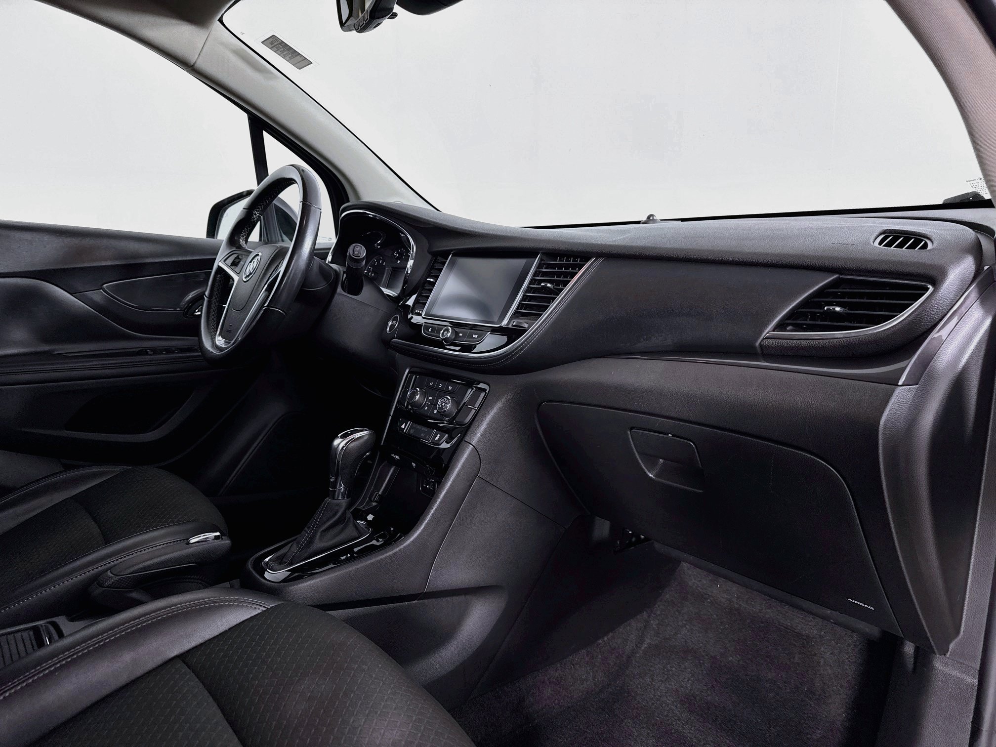 Used 2019 Buick Encore Sport Touring w/ Safety Package FWD image 28