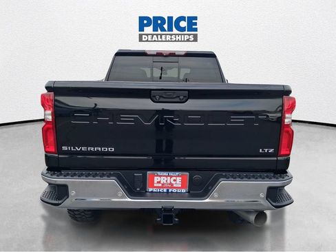 Used 2020 Chevrolet Silverado 2500 LTZ w/ LTZ Plus Package AWD/4WD image 7