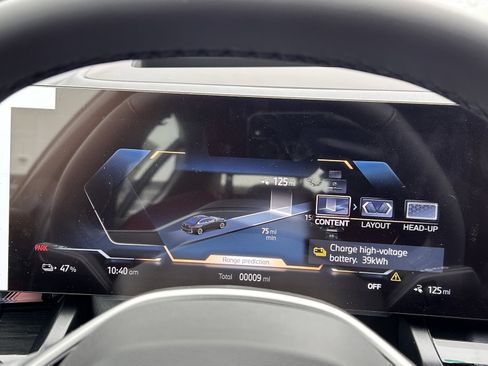 Used 2026 BMW i5 eDrive40 w/ Premium Package RWD image 12