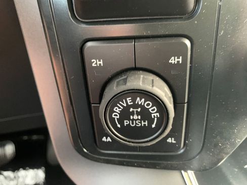 New 2025 Ford F150 Lariat w/ Equipment Group 502A High image 26