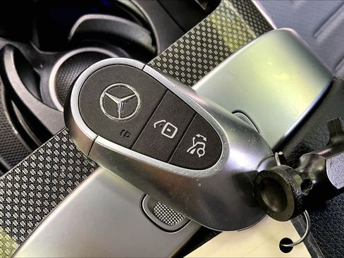 Certified 2024 Mercedes-Benz GLC 300 image 14