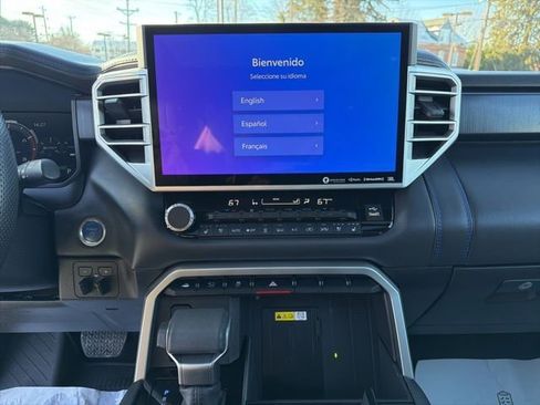 Used 2024 Toyota Sequoia Platinum image 17