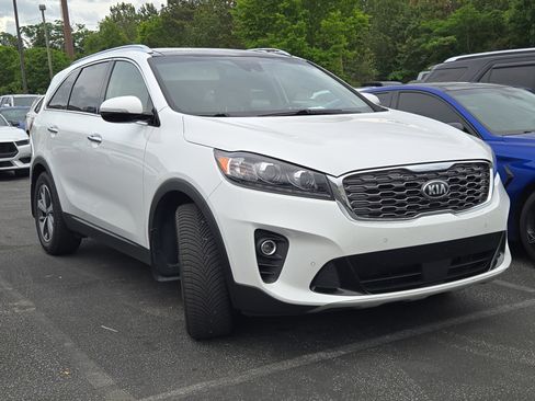Used 2019 Kia Sorento EX w/ EX Touring Package FWD image 3