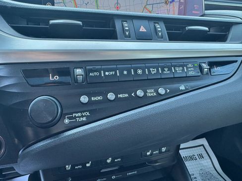 Used 2019 Lexus ES 350 FWD image 17
