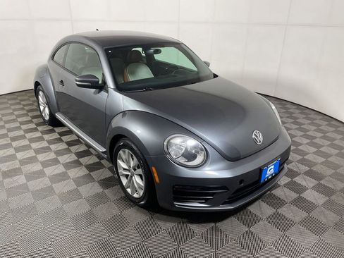 Used 2017 Volkswagen Beetle 1.8T FWD image 1
