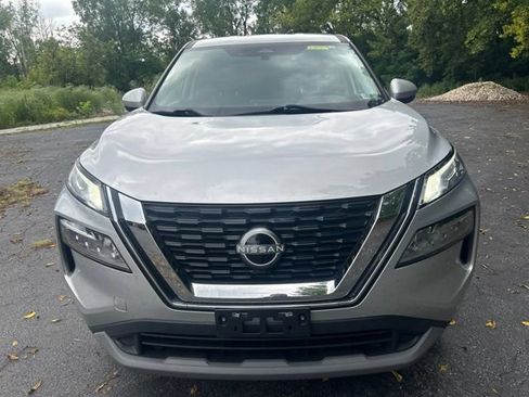 Used 2022 Nissan Rogue SV AWD/4WD image 9