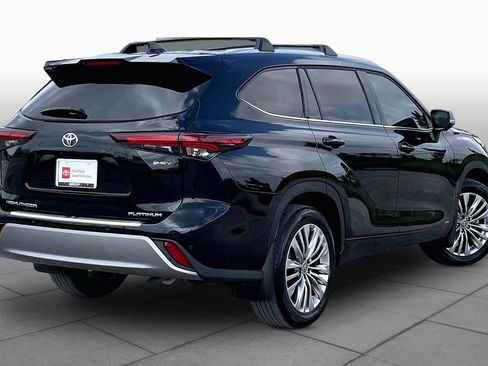 Used 2026 Toyota Highlander Platinum AWD/4WD image 13