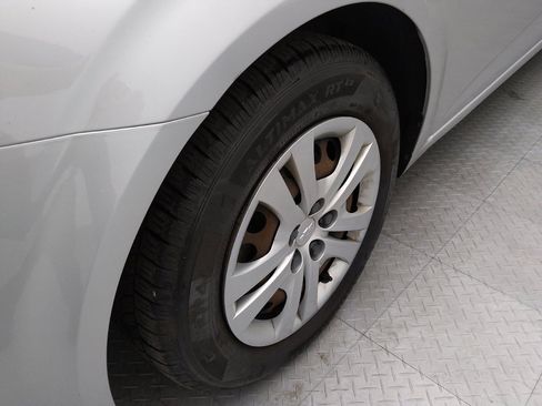 Used 2020 Chevrolet Sonic LT image 31