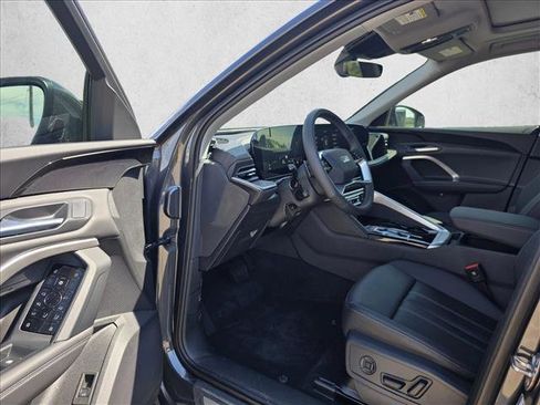 New 2025 Audi Q5 Premium image 14