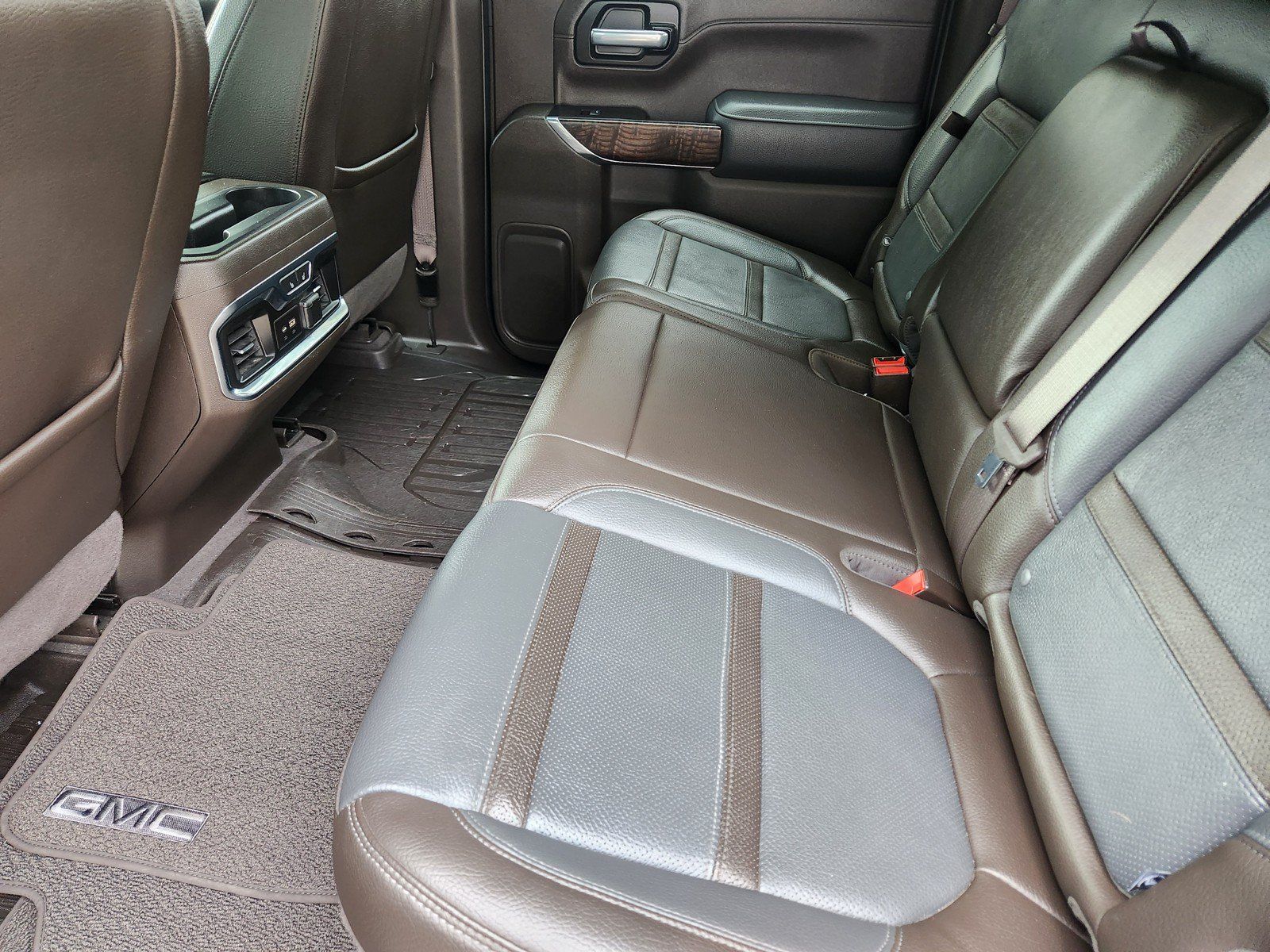 Used 2020 GMC Sierra 1500 Denali w/ Technology Package AWD/4WD image 12