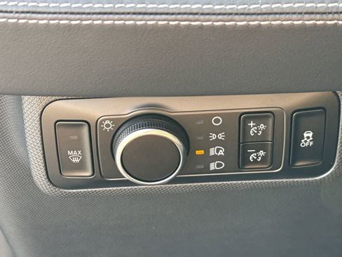 Used 2024 Ford Mustang Mach-E Select w/ Comfort Package Lite image 30