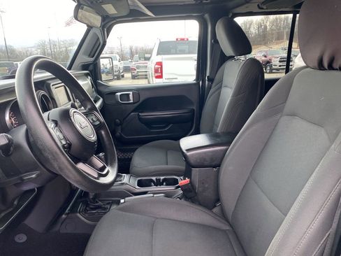 Certified 2018 Jeep Wrangler Unlimited Sport image 17