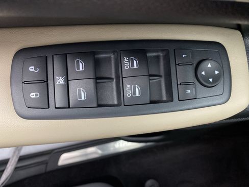 Used 2017 Jeep Grand Cherokee Limited 75th Anniversary AWD/4WD image 4