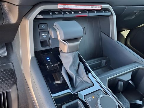 New 2025 Toyota Tundra Limited image 11