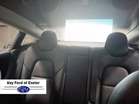 Used 2021 Tesla Model 3 Standard Range Plus image 30