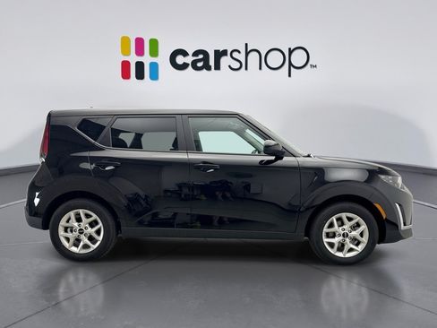Used 2025 Kia Soul LX w/ LX Technology Package FWD image 6