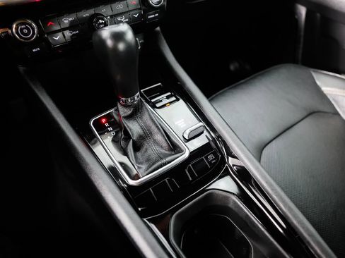 Used 2023 Jeep Compass Limited image 27