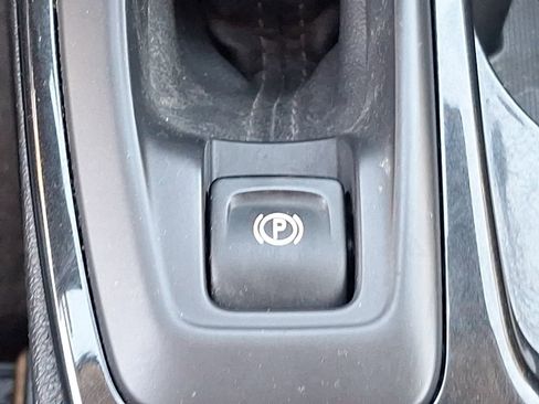 Certified 2023 Chevrolet TrailBlazer LT w/ Convenience Package image 38