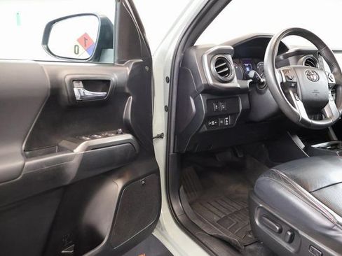 Certified 2021 Toyota Tacoma TRD Pro AWD/4WD image 9