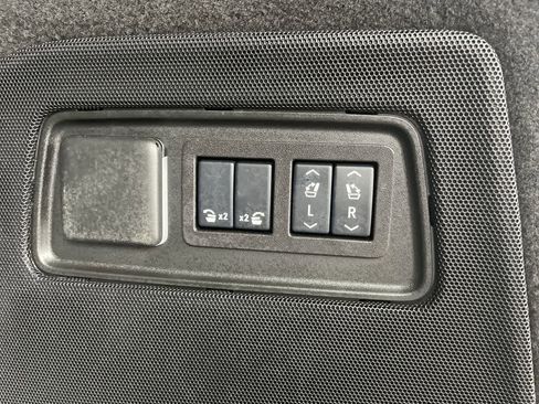 Certified 2024 Cadillac Escalade Premium Luxury w/ LPO, Floor Liner Package image 18