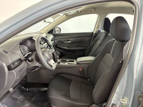 Used 2025 Nissan Sentra SV image 21