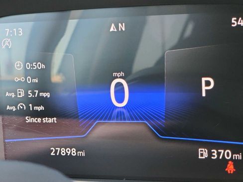 Used 2024 Volkswagen Tiguan SE image 22