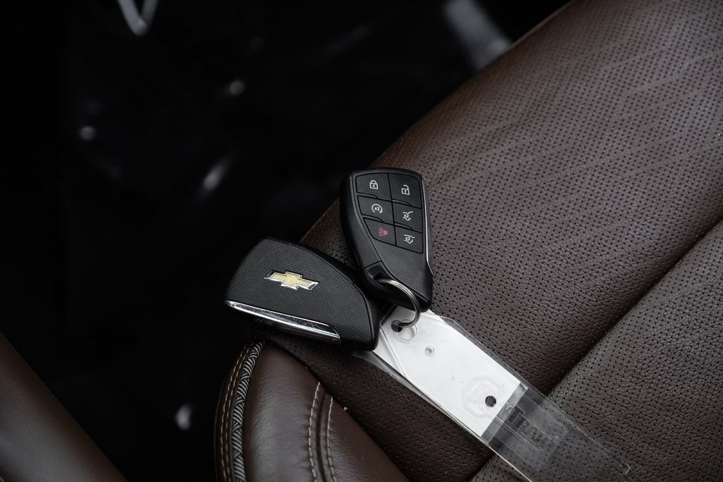 Used 2021 Chevrolet Suburban High Country RWD image 67