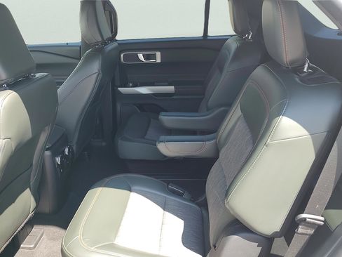 Used 2022 Ford Explorer Timberline AWD/4WD image 12