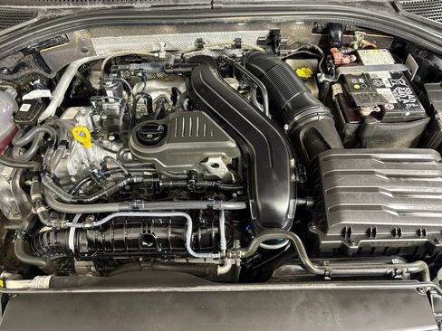 Used 2024 Volkswagen Jetta SE FWD image 43