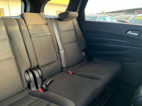 Used 2023 Dodge Durango SXT image 37