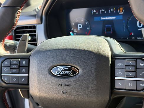 Used 2025 Ford F150 Raptor AWD/4WD image 33