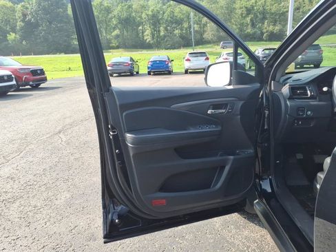 Used 2021 Honda Pilot Special Edition image 13