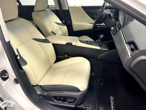 Used 2022 Lexus ES 350 Ultra Luxury image 13