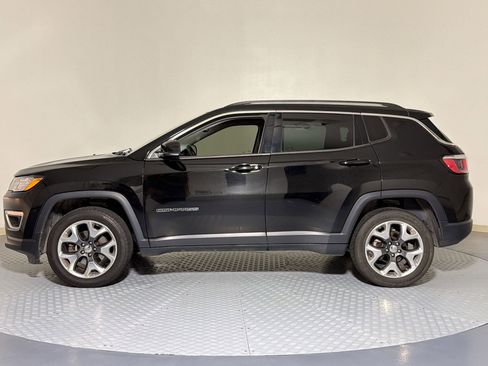 Used 2019 Jeep Compass Limited w/ Safety & Security Group AWD/4WD image 2
