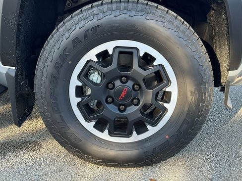 New 2026 Toyota 4Runner TRD Off-Road Premium AWD/4WD image 12