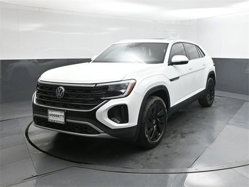 New 2026 Volkswagen Atlas Cross Sport SE image 30