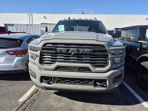 Used 2026 RAM 2500 Big Horn AWD/4WD image 2