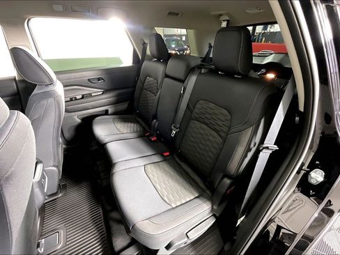 Certified 2025 Nissan Pathfinder S AWD/4WD image 34