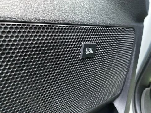 Used 2020 Toyota Tundra Limited image 11