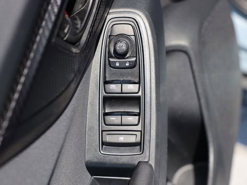 Used 2019 Subaru Crosstrek 2.0i Premium AWD/4WD image 12